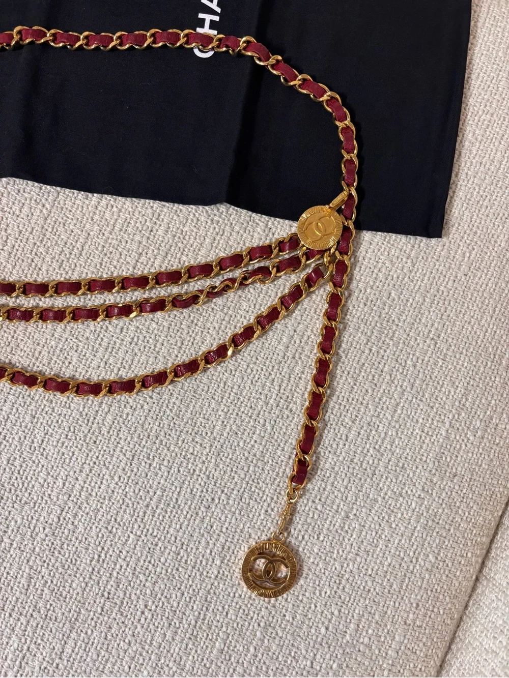 Authentic CHANEL 1984 Vintage burgundy leather triple chanel belt 83cm